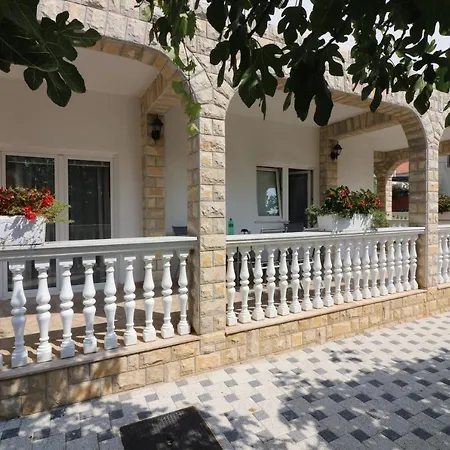 Magdalena Apartament *